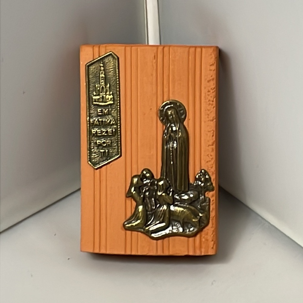Small Brick with Our Lady‎ of Fatima